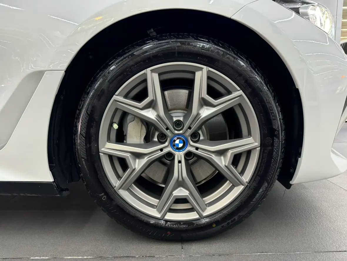 BMW i3 2023 г. 70123 км. — фото 6