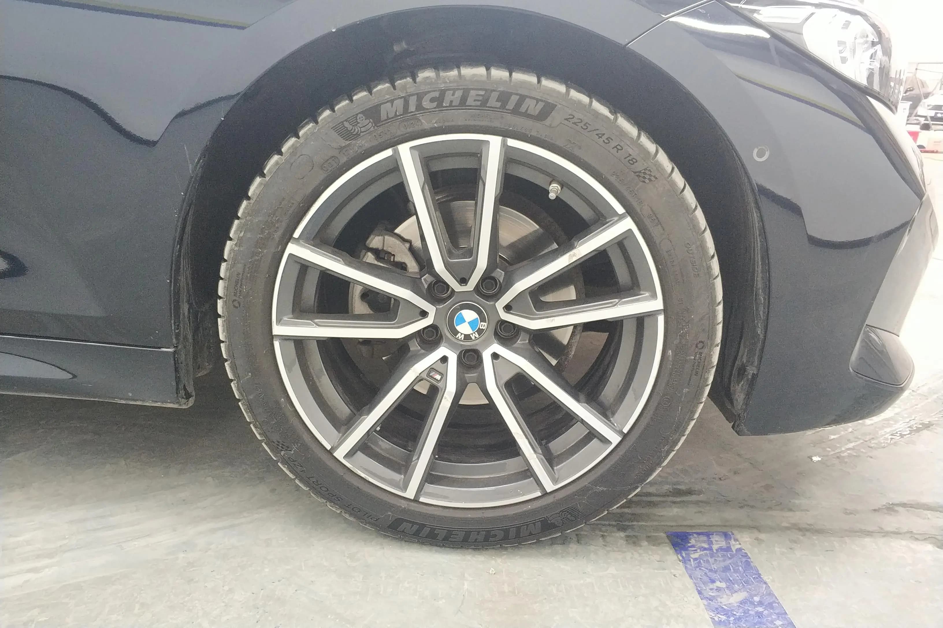 BMW 3 Series 2023 г. 31438 км. — фото 4