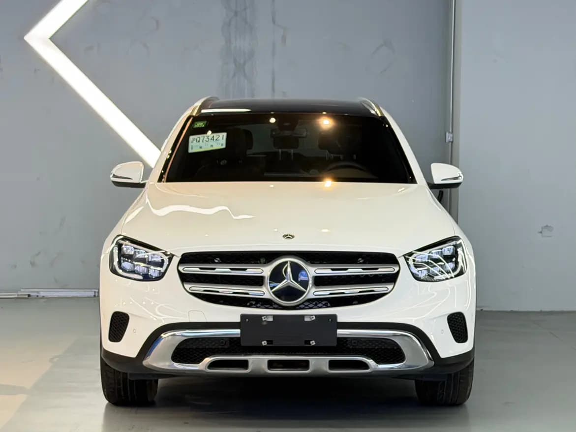 Mercedes-Benz GLC 2022 г. 75053 км. — фото 2