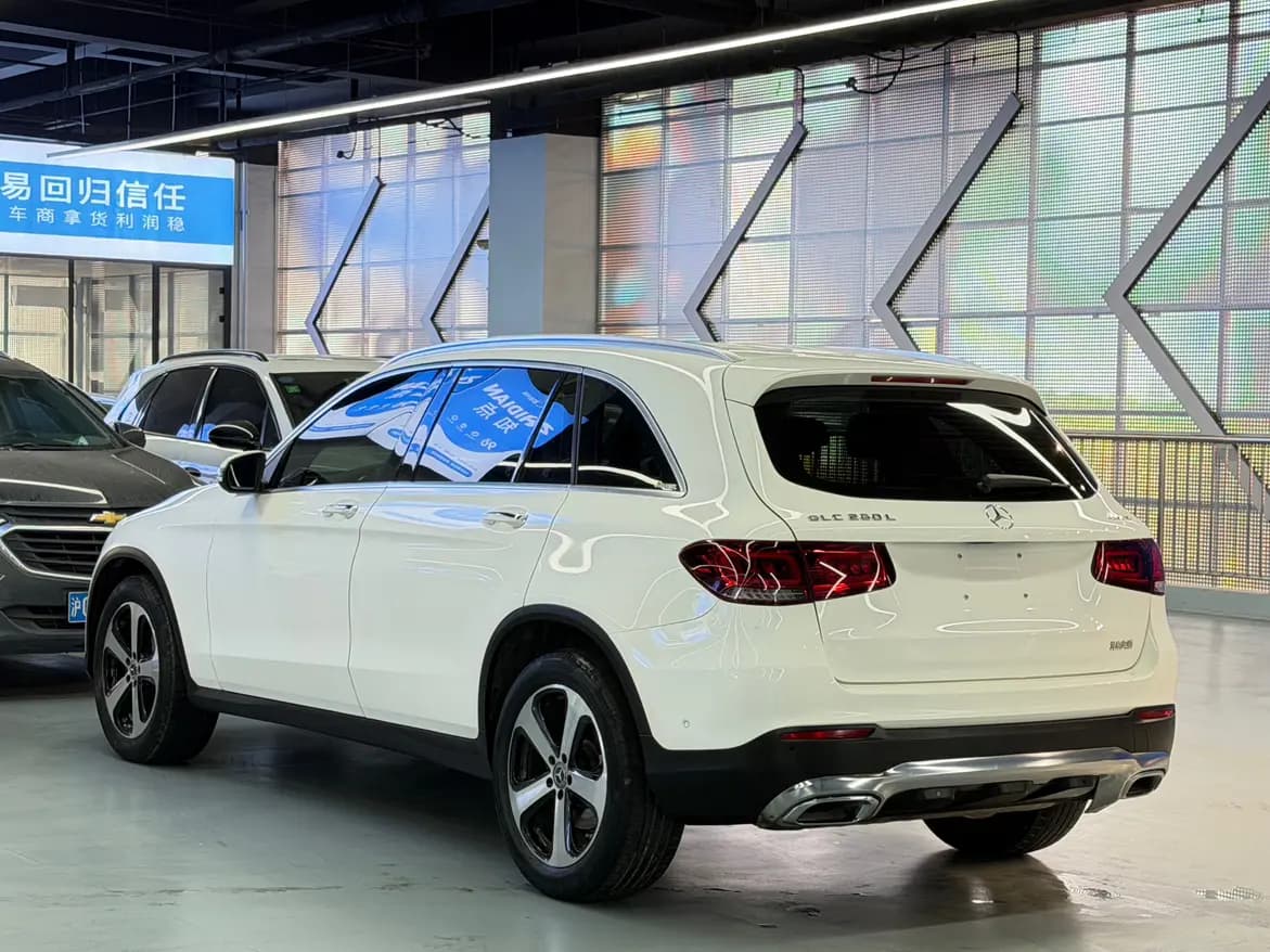 Mercedes-Benz GLC 2022 г. 75053 км. — фото 3