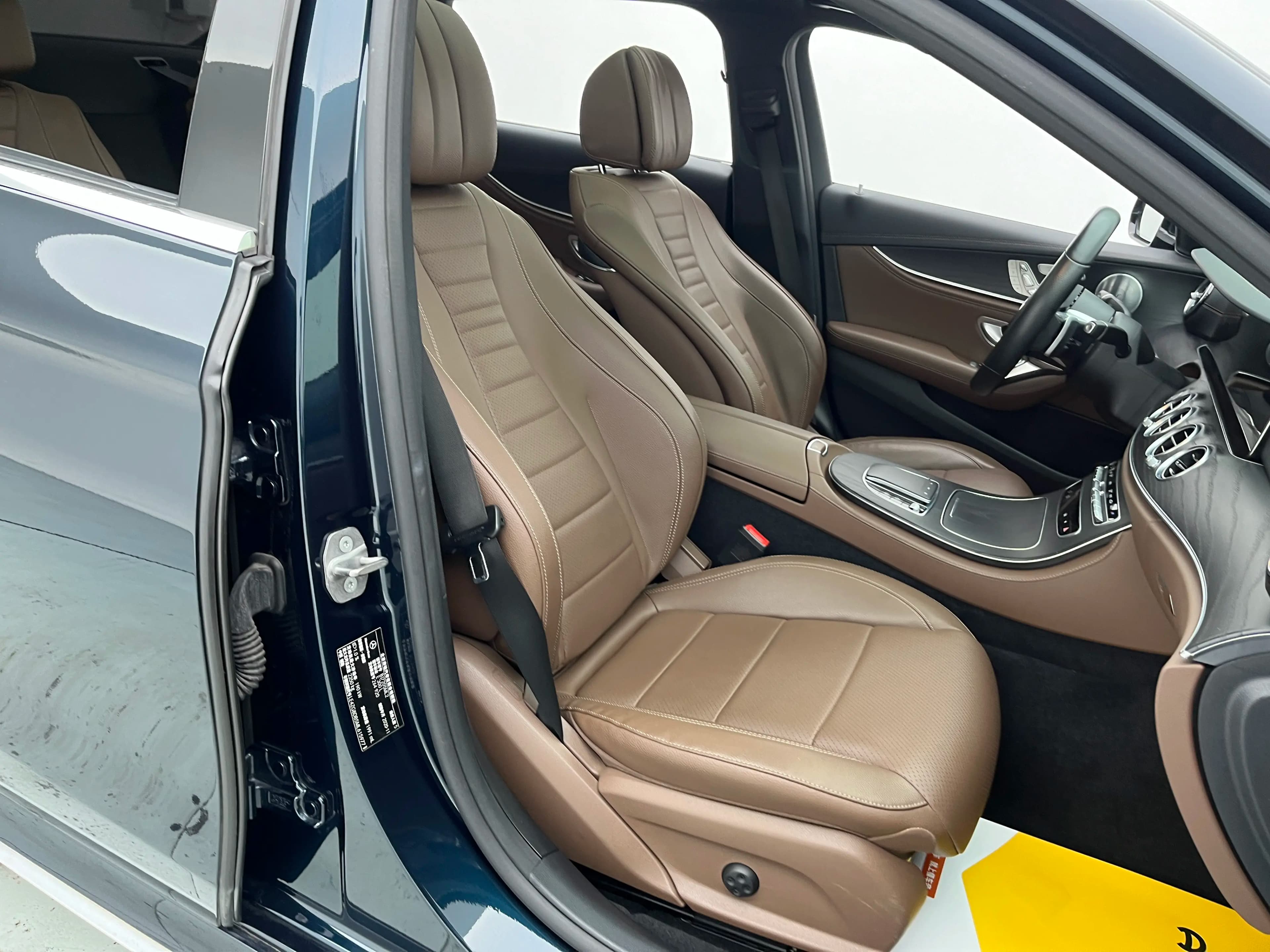 Mercedes-Benz E-Class 2021 г. 65021 км. — фото 19
