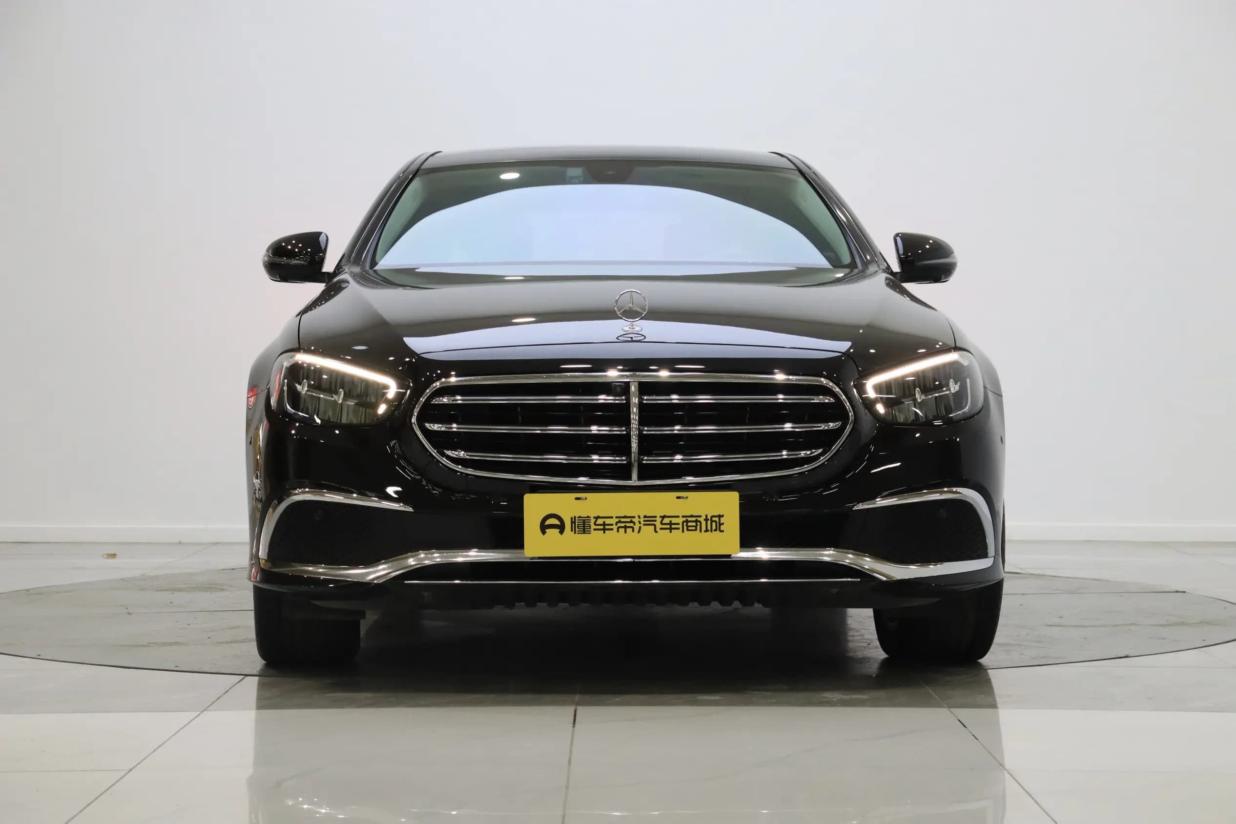 Mercedes-Benz E-Class 2022 г. 28636 км. — фото 2