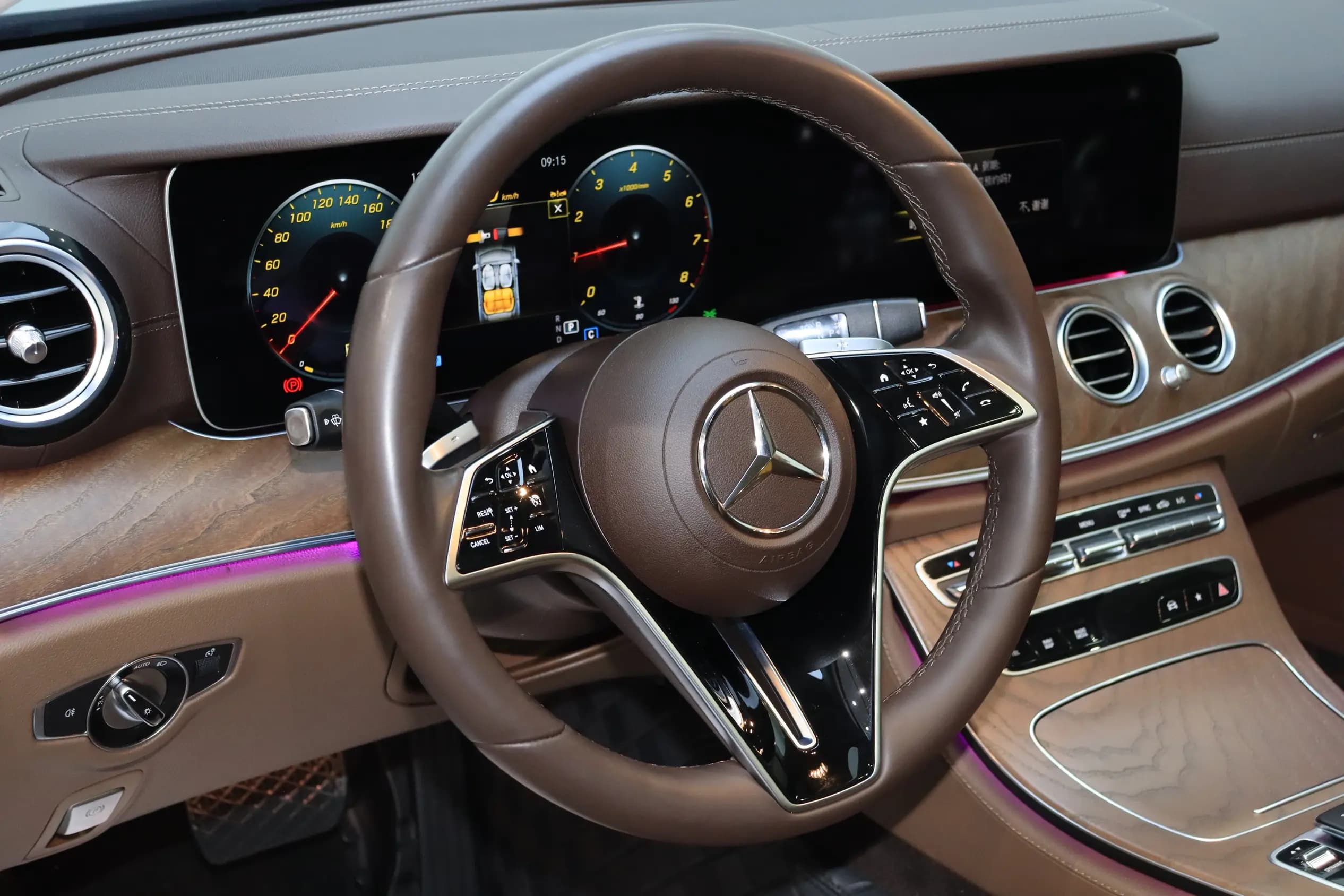 Mercedes-Benz E-Class 2022 г. 28636 км. — фото 14