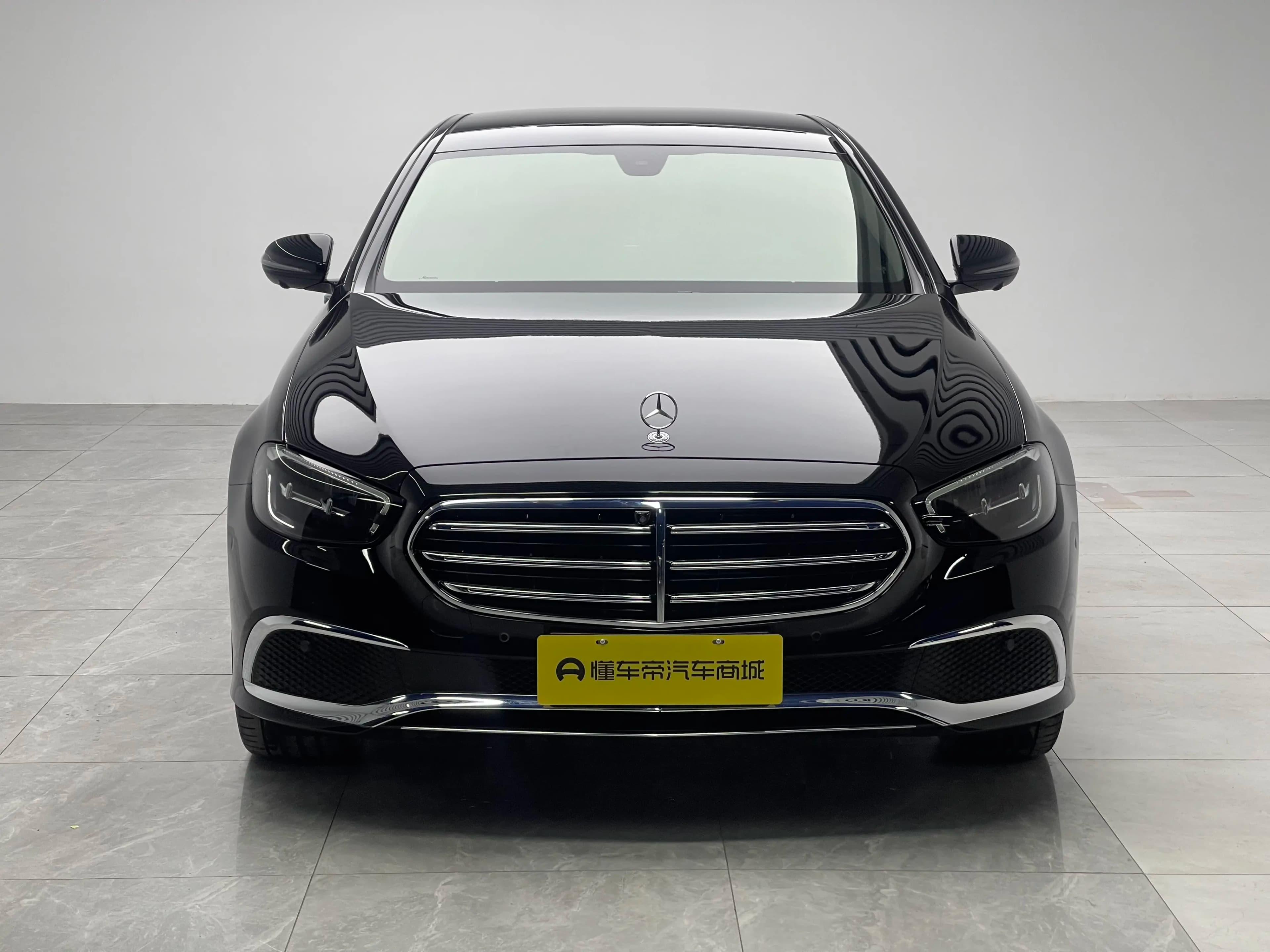 Mercedes-Benz E-Class 2022 г. 38138 км. — фото 2