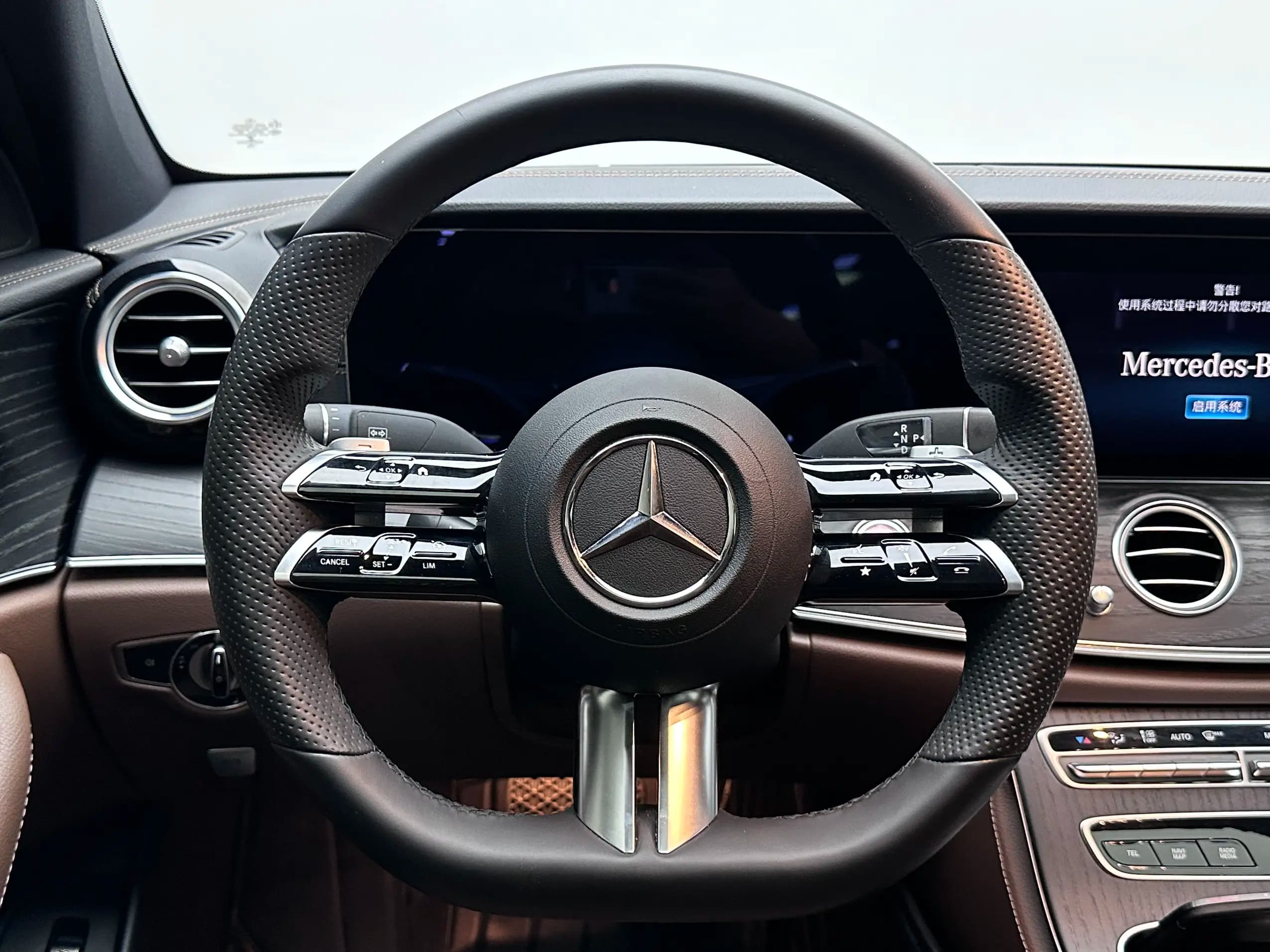 Mercedes-Benz E-Class 2022 г. 62240 км. — фото 13