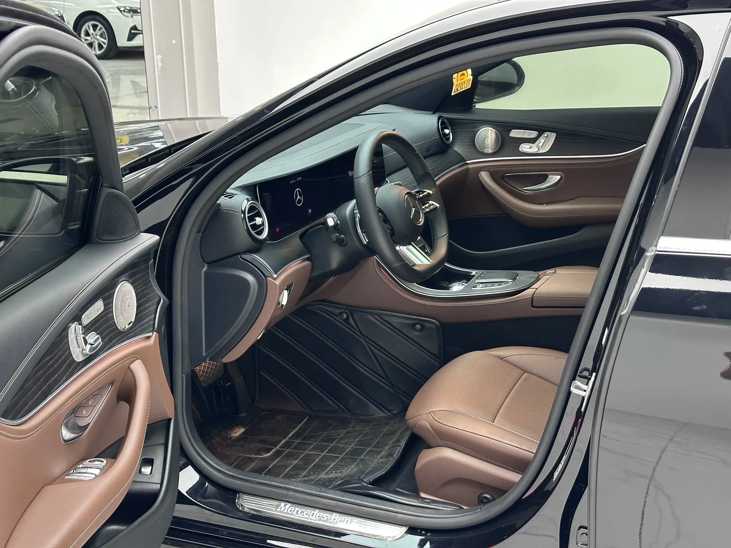Mercedes-Benz E-Class 2022 г. 62240 км. — фото 14
