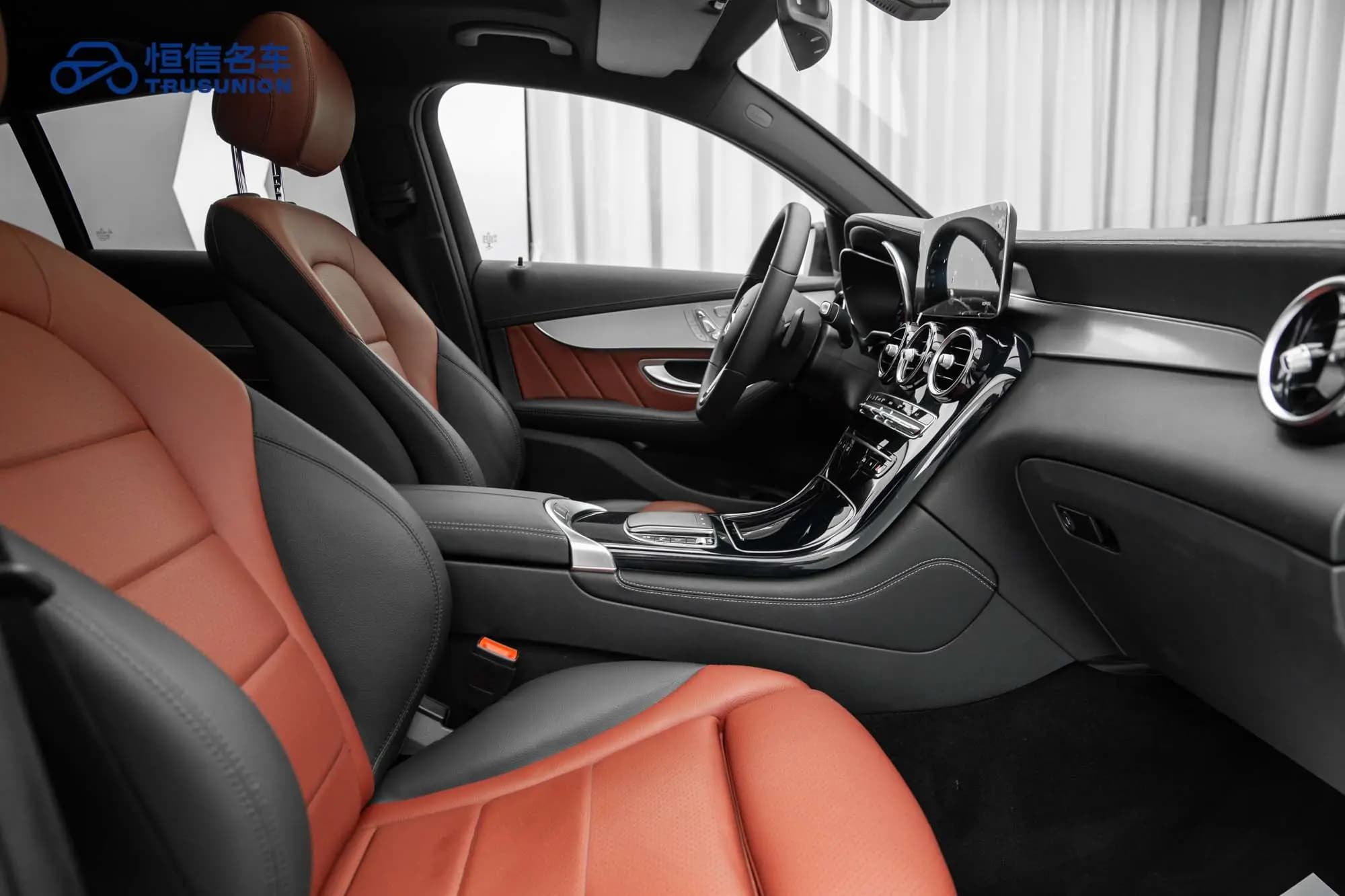 Mercedes-Benz GLC Coupe 2021 г. 43239 км. — фото 20