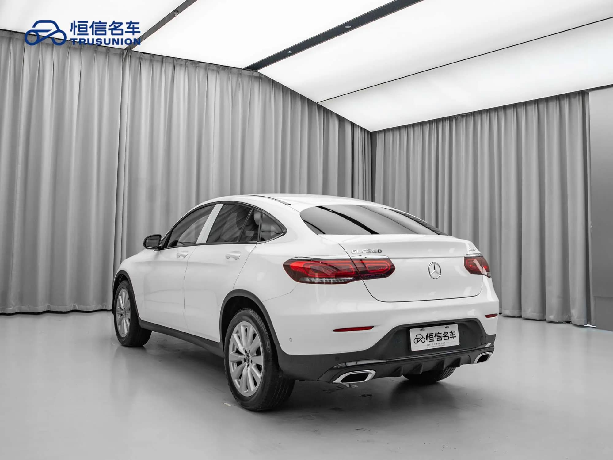 Mercedes-Benz GLC Coupe 2021 г. 43239 км. — фото 4