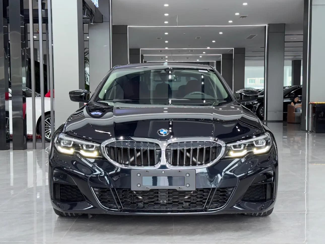 BMW 3 Series 2022 г. 51129 км. — фото 2
