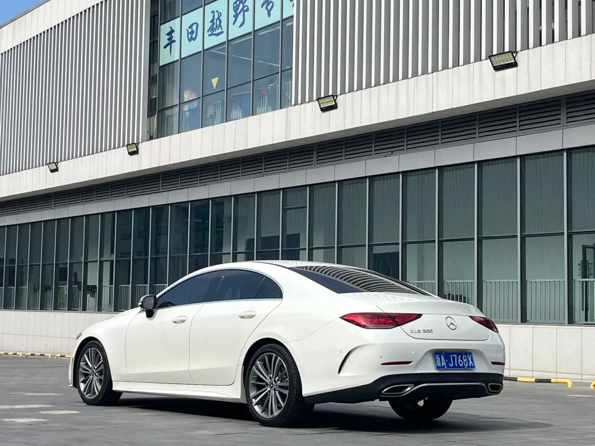 Mercedes-Benz Mercedes Benz CLS 2021 г. 32101 км. — фото 4