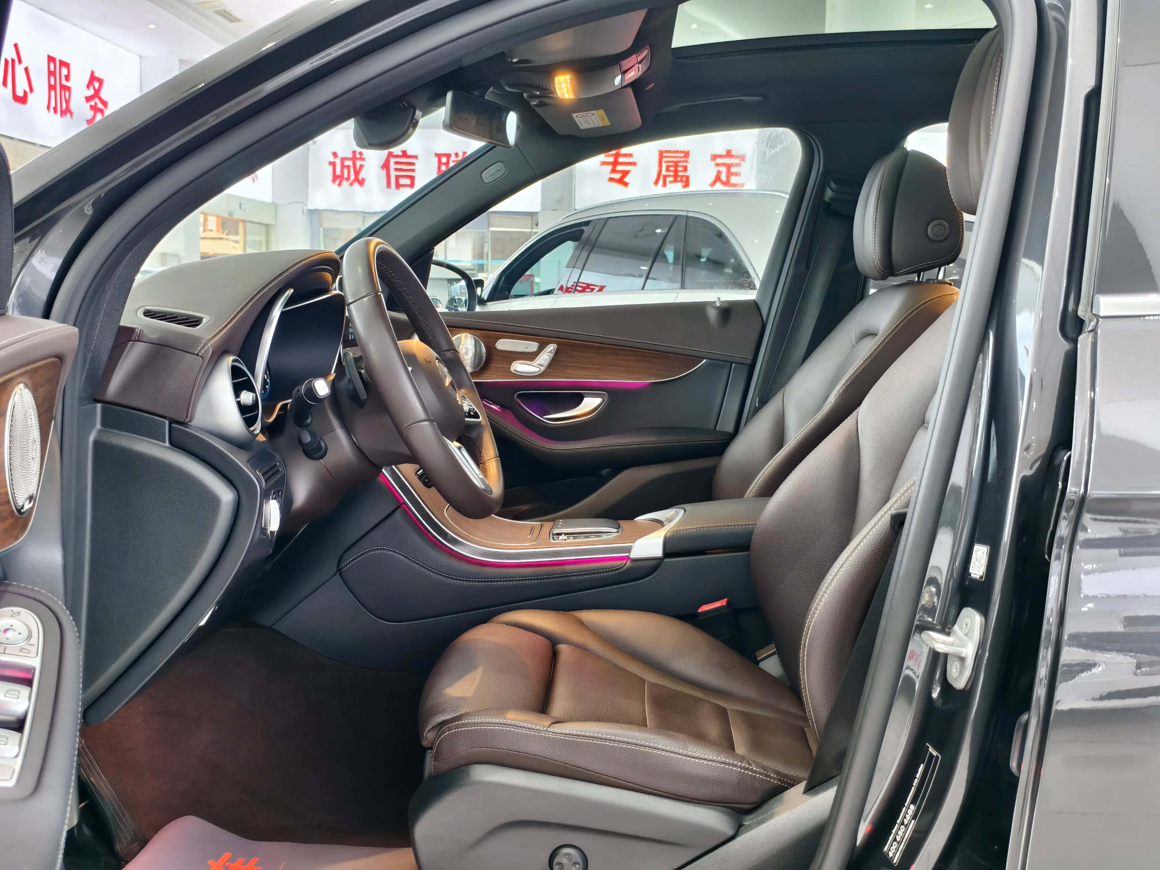 Mercedes-Benz GLC 2021 г. 74052 км. — фото 18