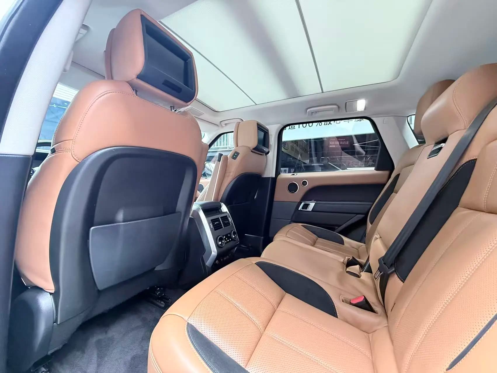 Land Rover Range Rover Sport 2021 г. 117035 км. — фото 16