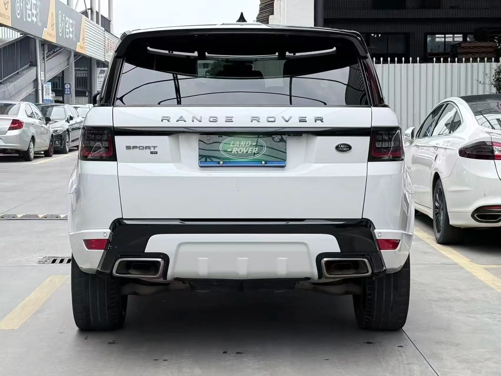 Land Rover Range Rover Sport 2021 г. 117035 км. — фото 4
