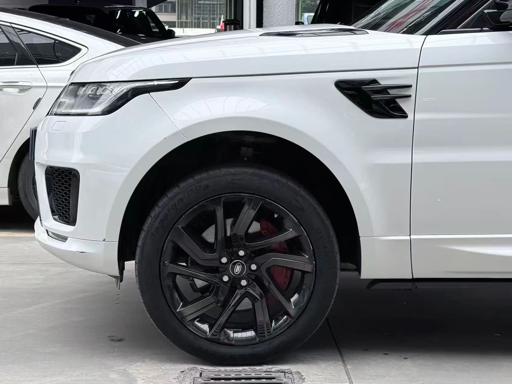 Land Rover Range Rover Sport 2021 г. 117035 км. — фото 6