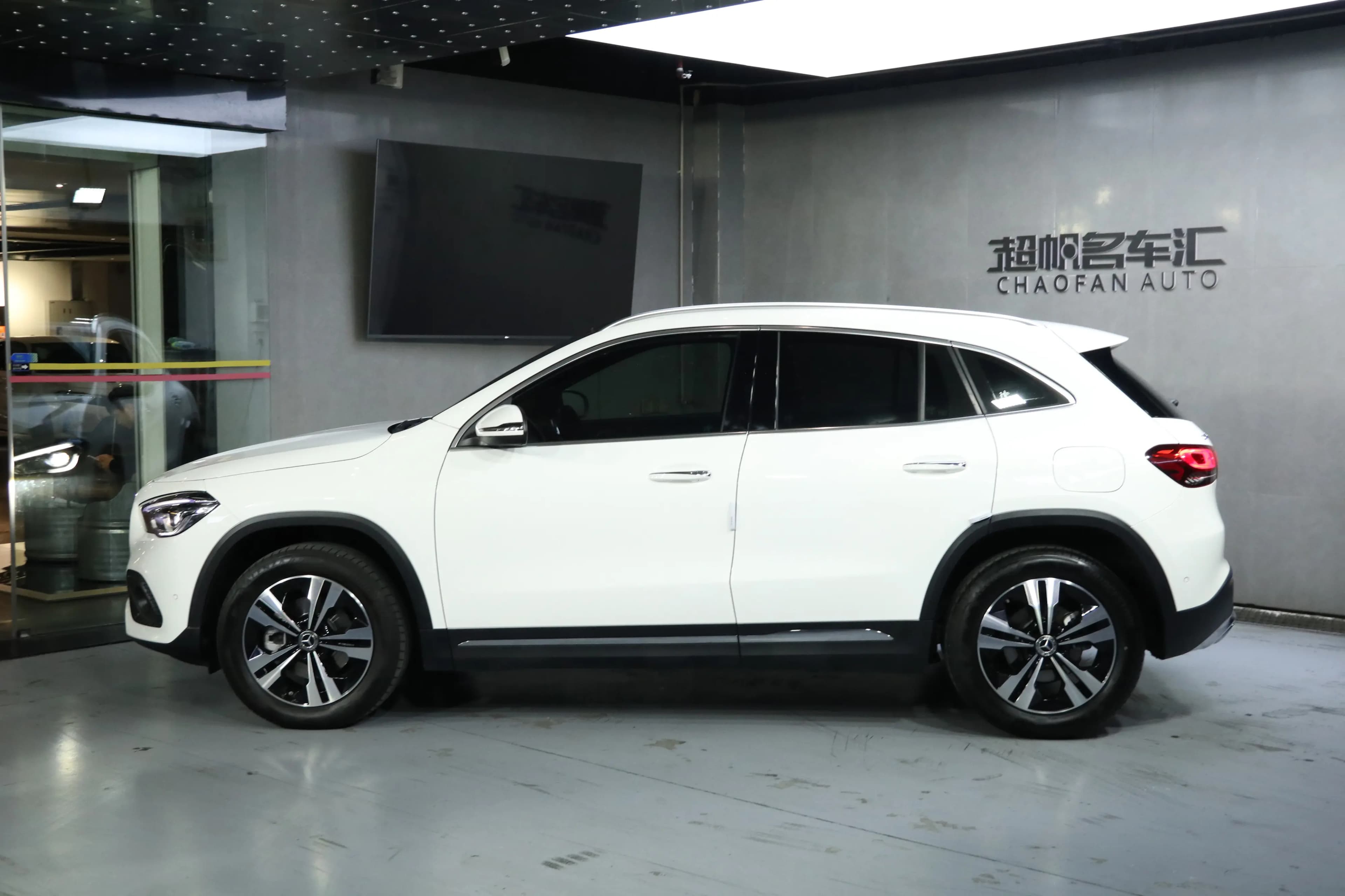 Mercedes-Benz GLA 2022 г. 36066 км. — фото 3