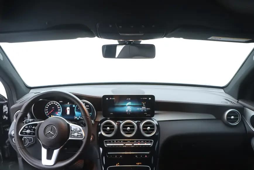 Mercedes-Benz GLC 2021 г. 32123 км. — фото 3