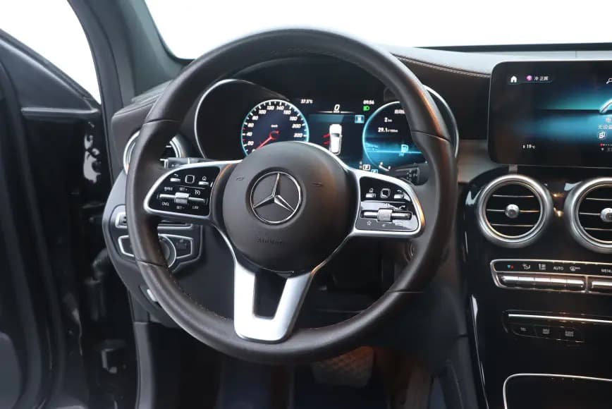 Mercedes-Benz GLC 2021 г. 32123 км. — фото 4