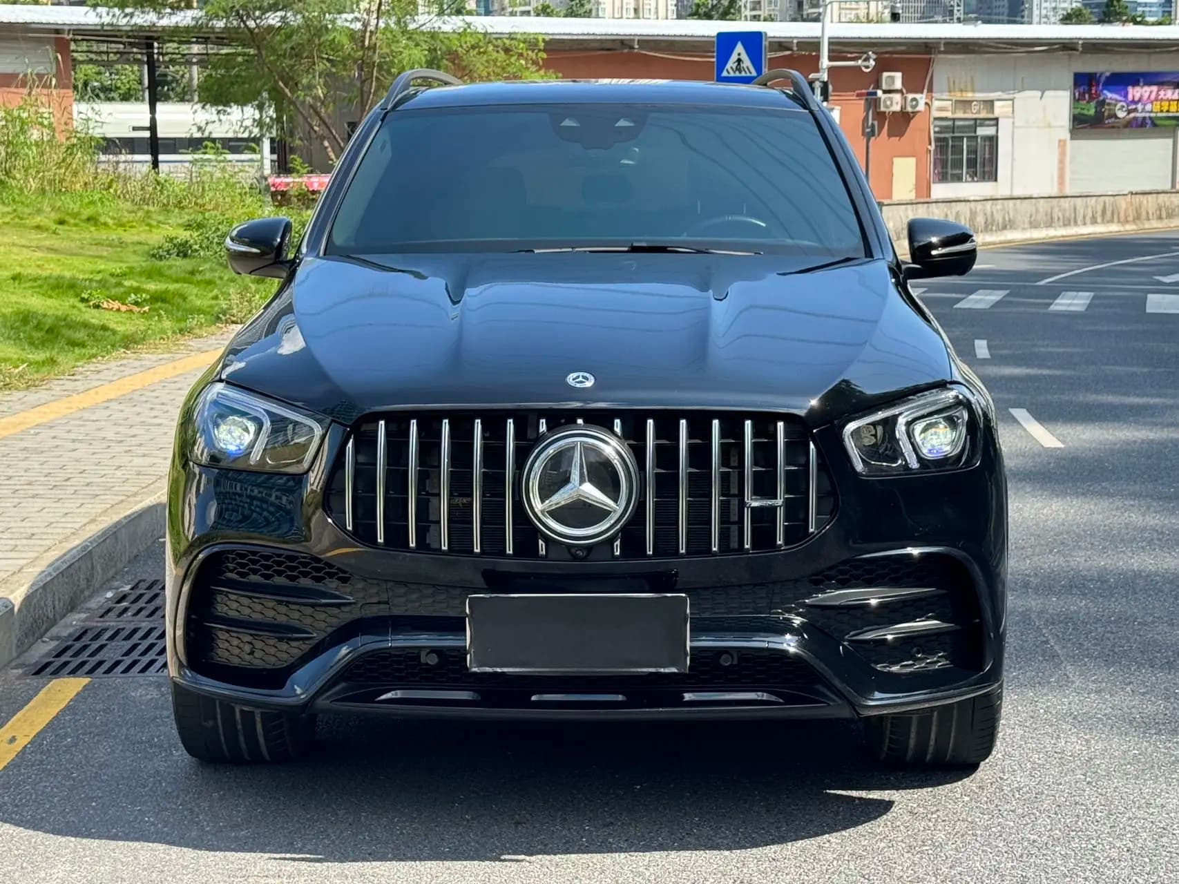 Mercedes-Benz GLE AMG 2022 г. 48000 км. — фото 2