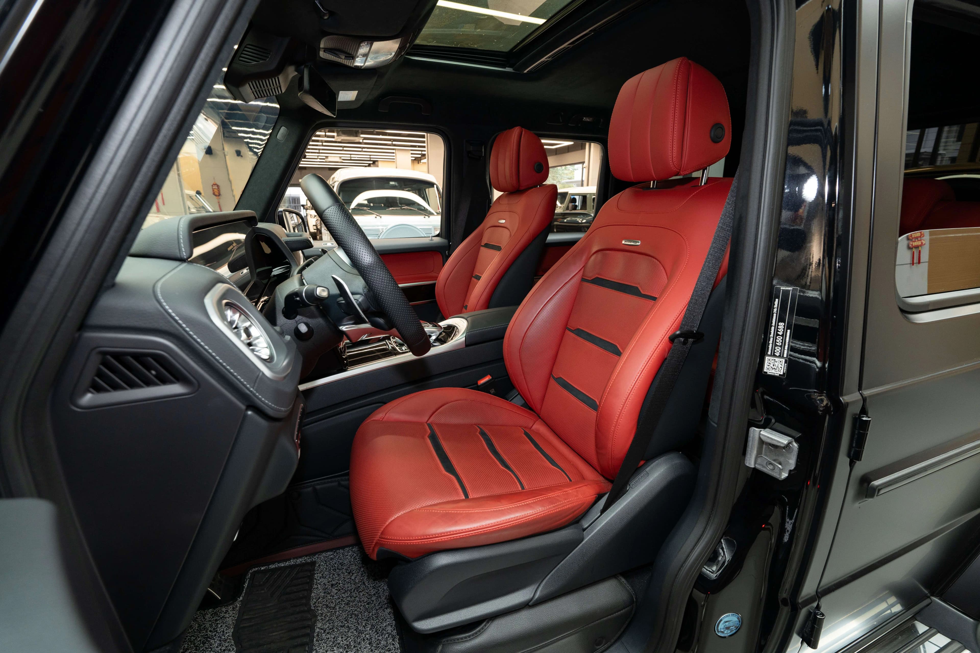 Mercedes-Benz G-Class AMG 2024 г. 7841 км. — фото 15