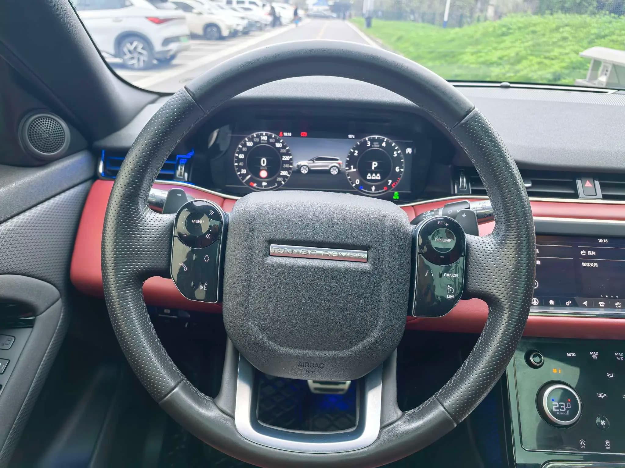 Land Rover Range Rover Evoque 2021 г. 80060 км. — фото 13