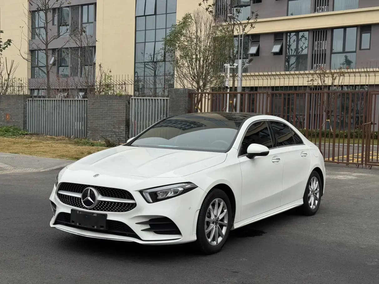 Mercedes-Benz Mercedes Benz A Class 2022 г. 25085 км.