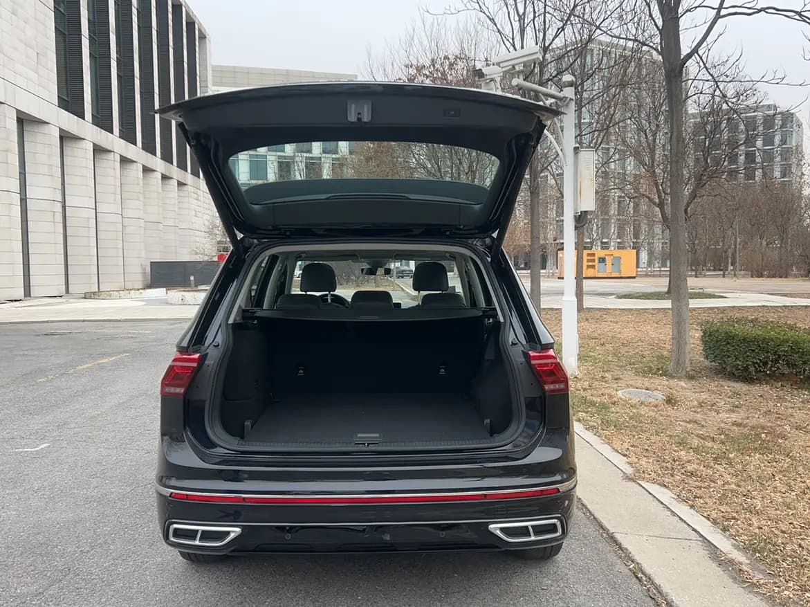Volkswagen Tiguan L PHEV 2022 г. 55046 км. — фото 10