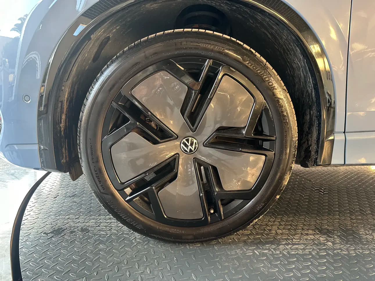 Volkswagen Tiguan L 2024 г. 4601 км. — фото 9