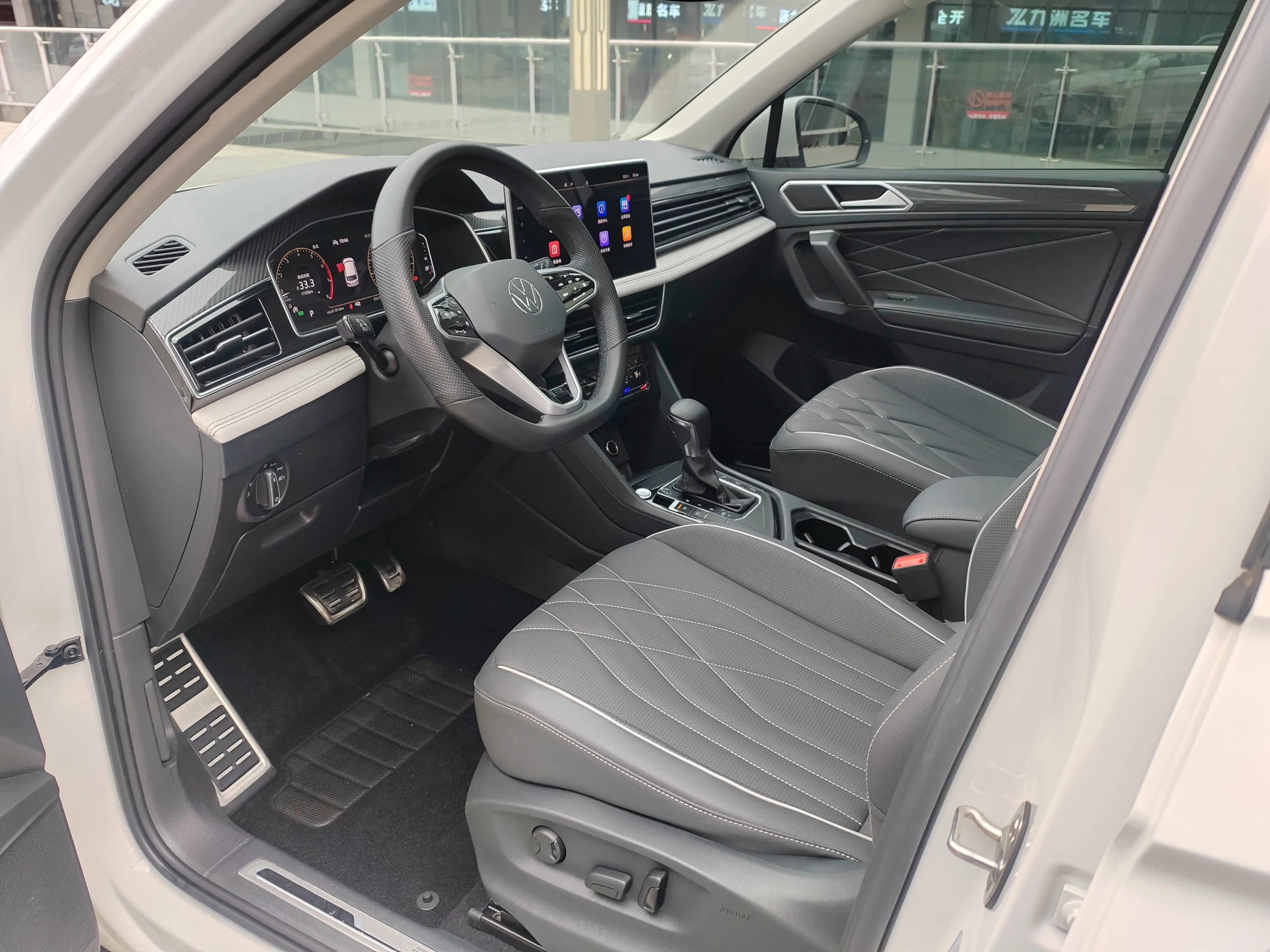 Volkswagen Tiguan L 2024 г. 21103 км. — фото 12