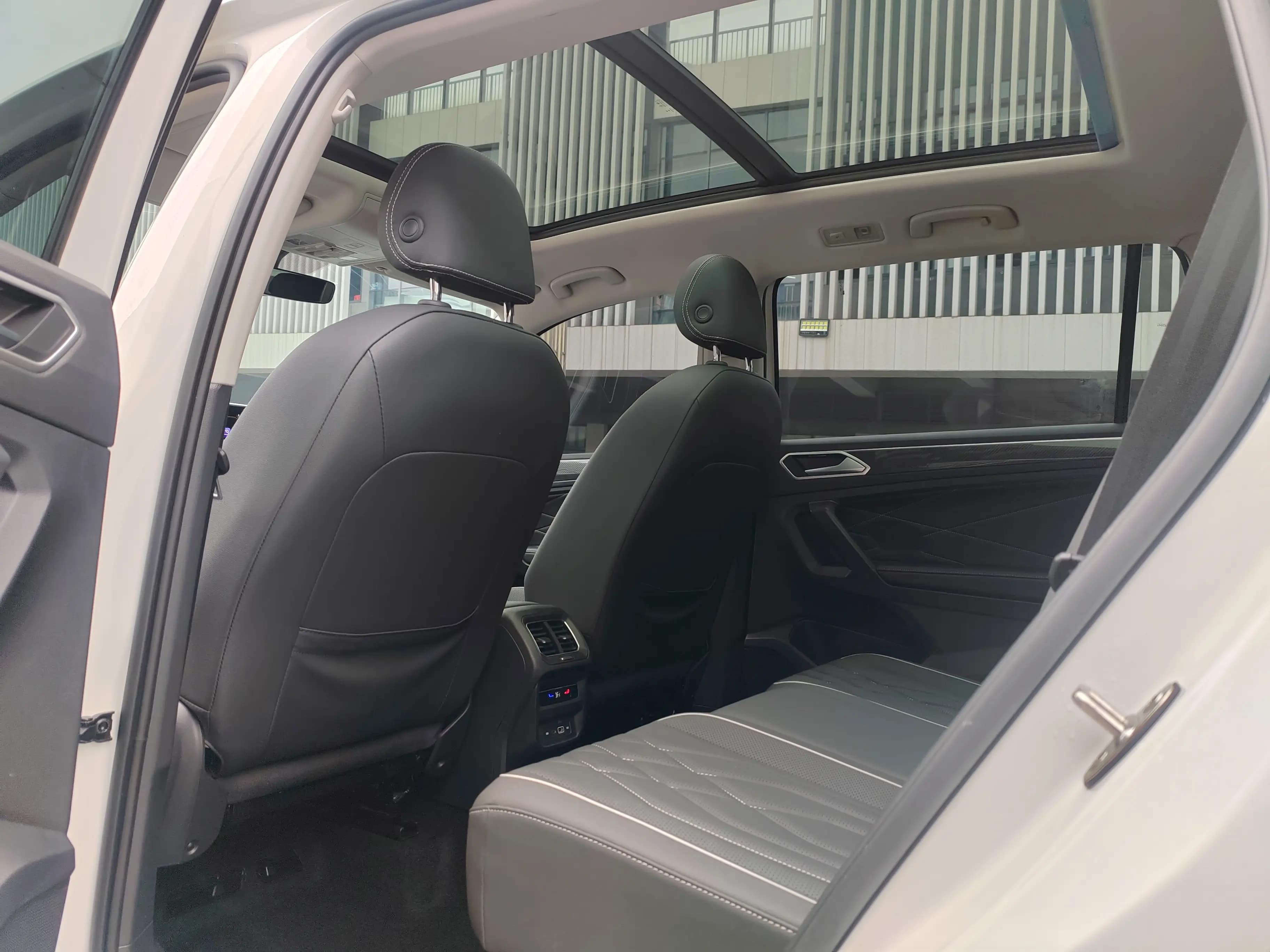 Volkswagen Tiguan L 2024 г. 21103 км. — фото 13