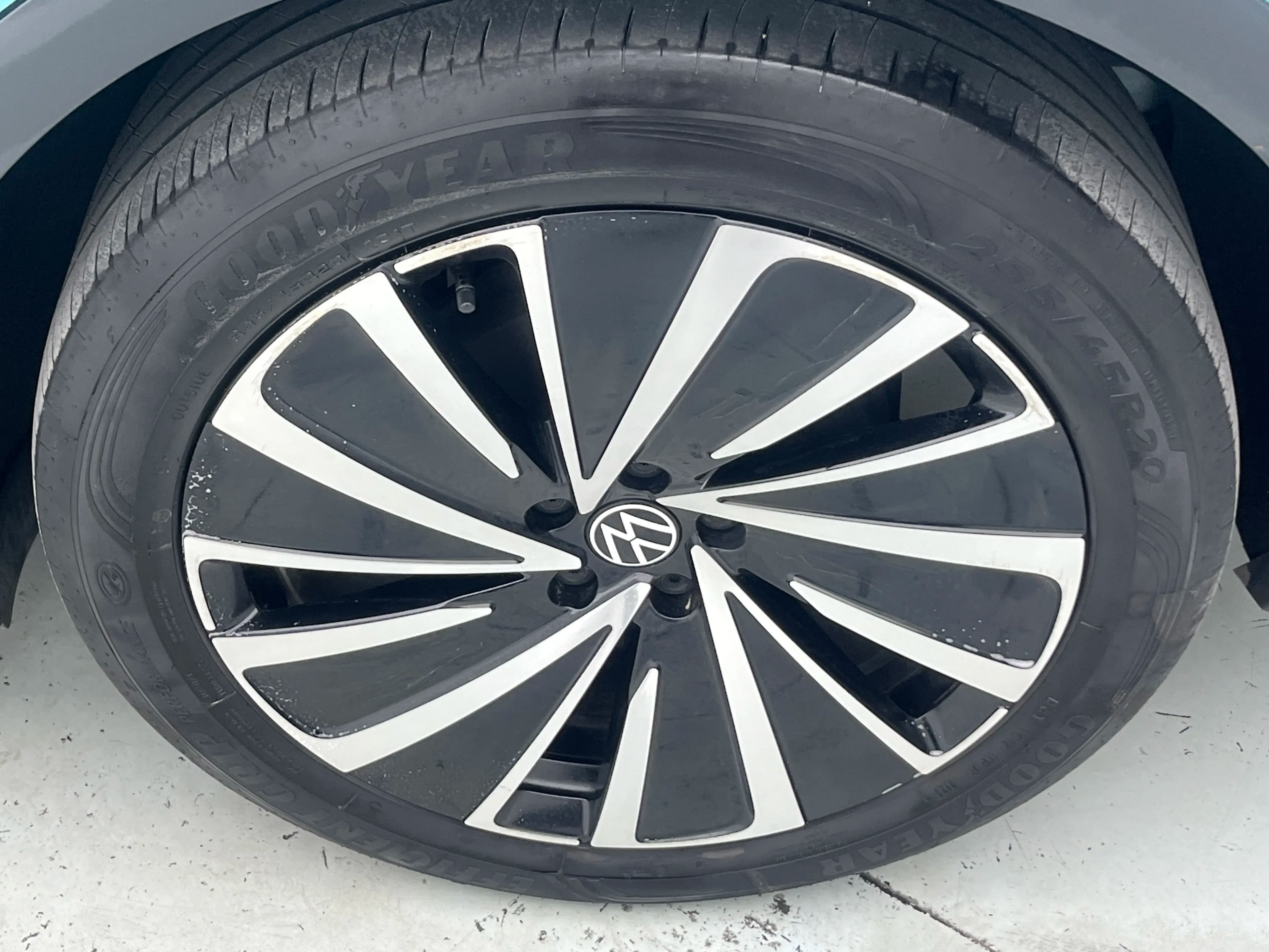 Volkswagen ID.4X 2023 г. 27698 км. — фото 6