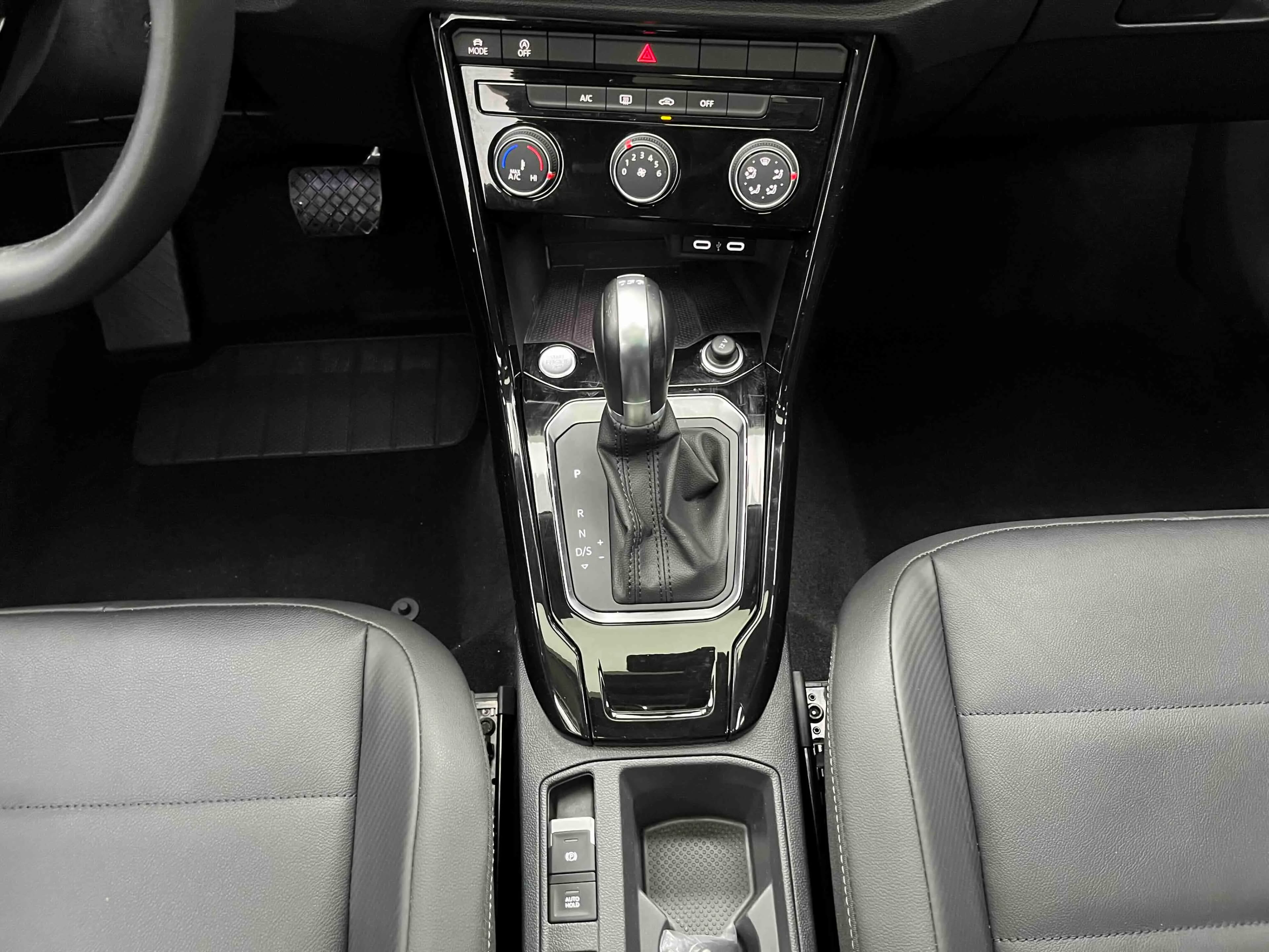 Volkswagen T-Roc 2022 г. 35030 км. — фото 18
