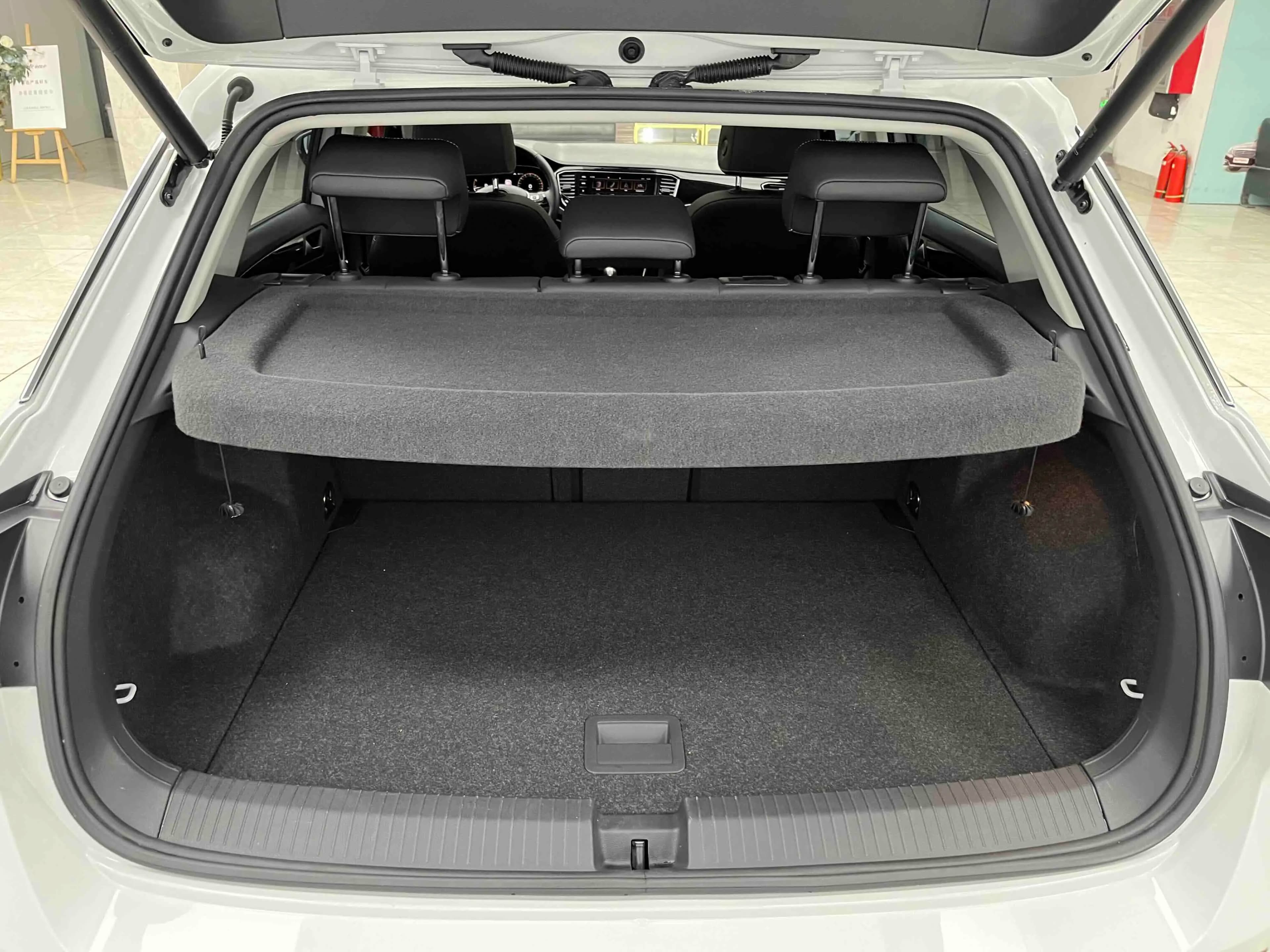 Volkswagen T-Roc 2022 г. 35030 км. — фото 21