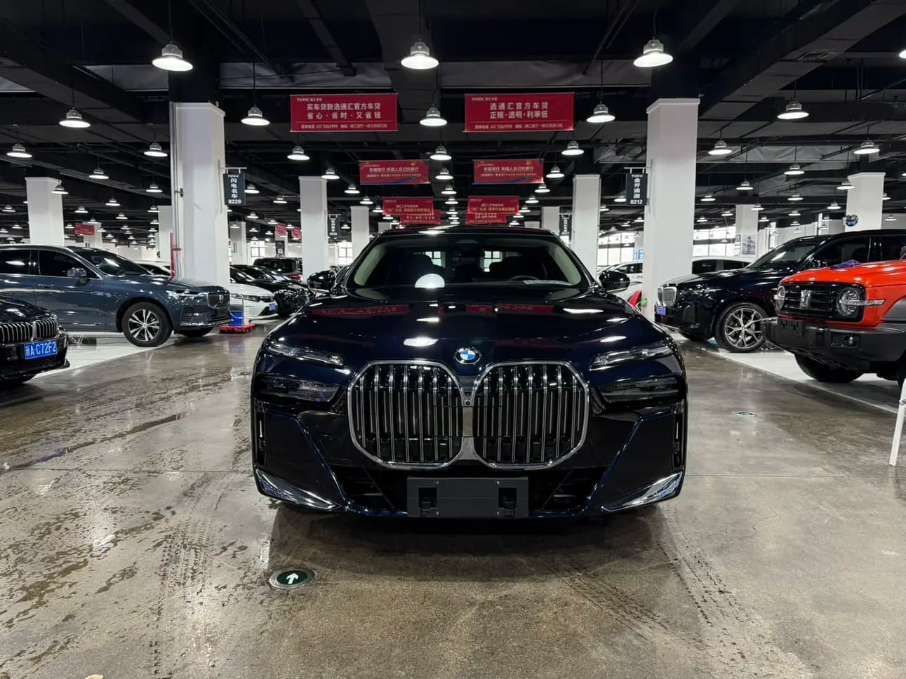 BMW 7 Series 2023 г. 14090 км. — фото 7