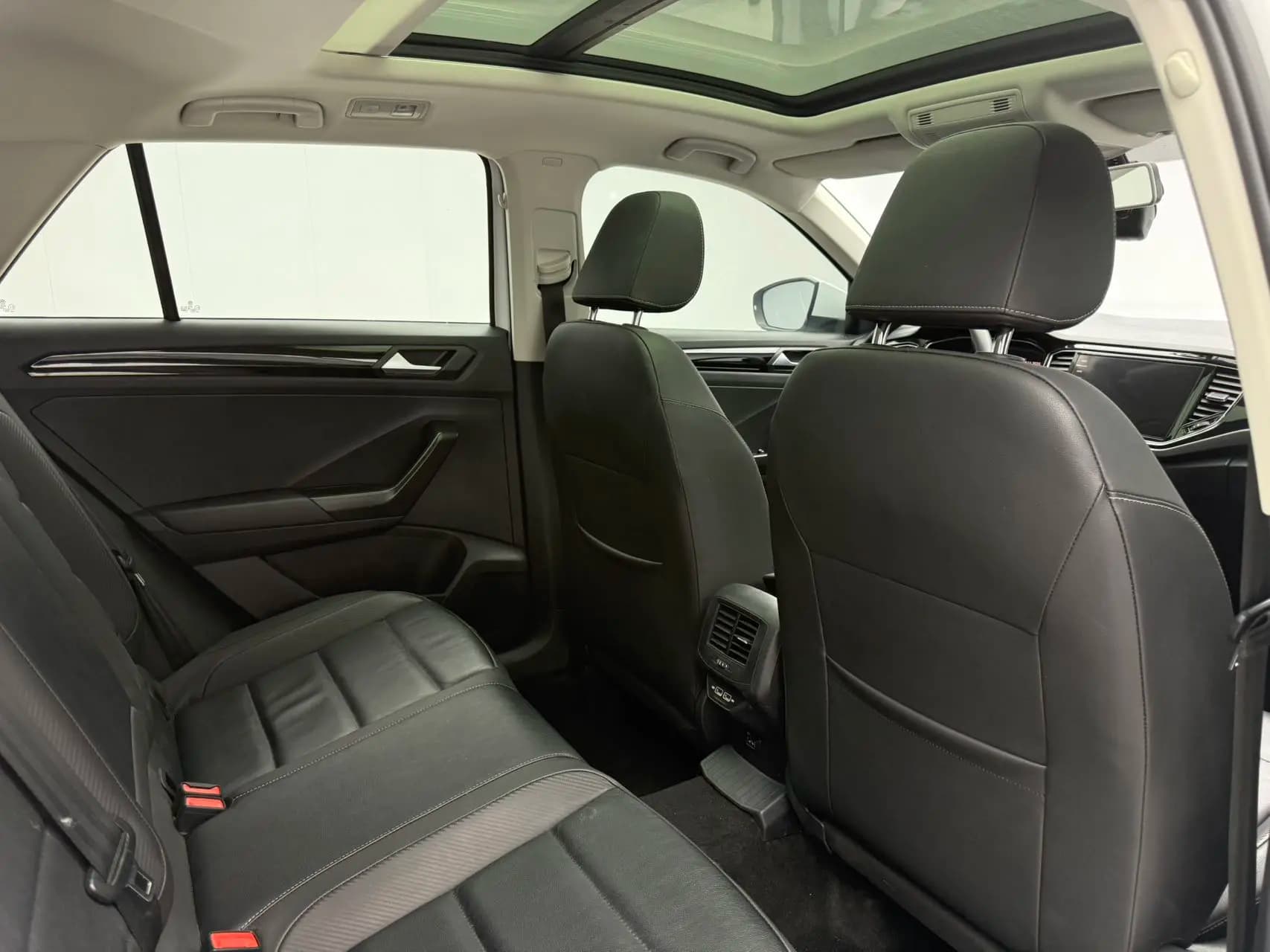 Volkswagen T-Roc 2022 г. 47032 км. — фото 11