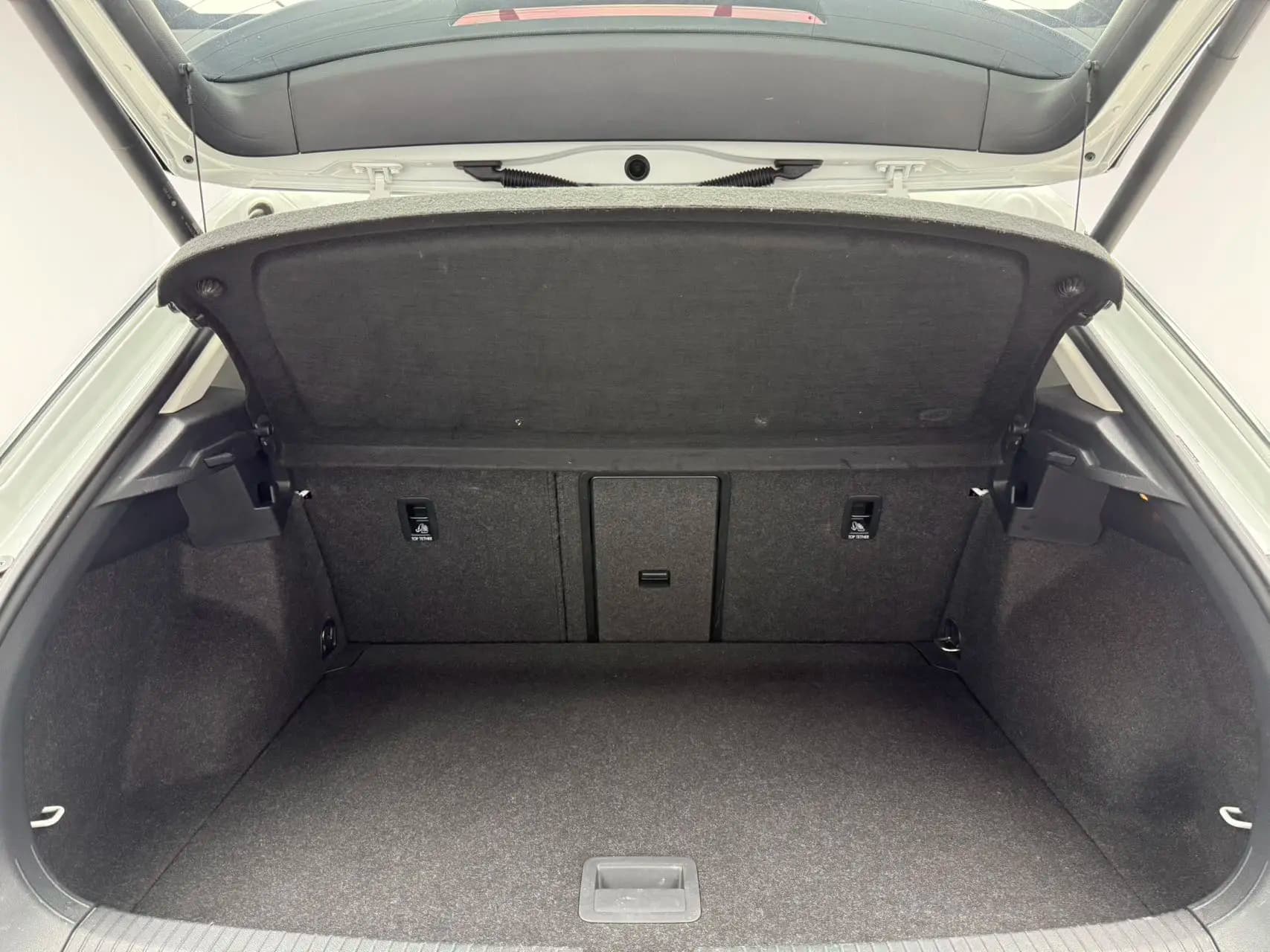 Volkswagen T-Roc 2022 г. 47032 км. — фото 12