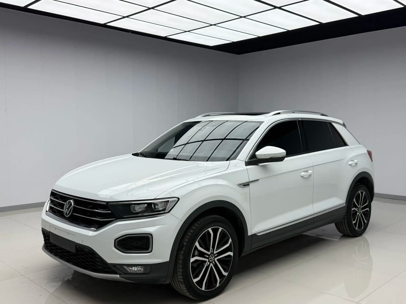 Volkswagen T-Roc 2022 г. 38035 км.