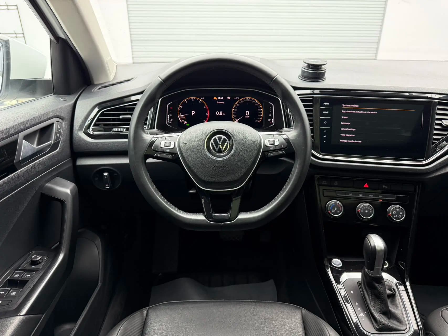 Volkswagen T-Roc 2022 г. 38035 км. — фото 12
