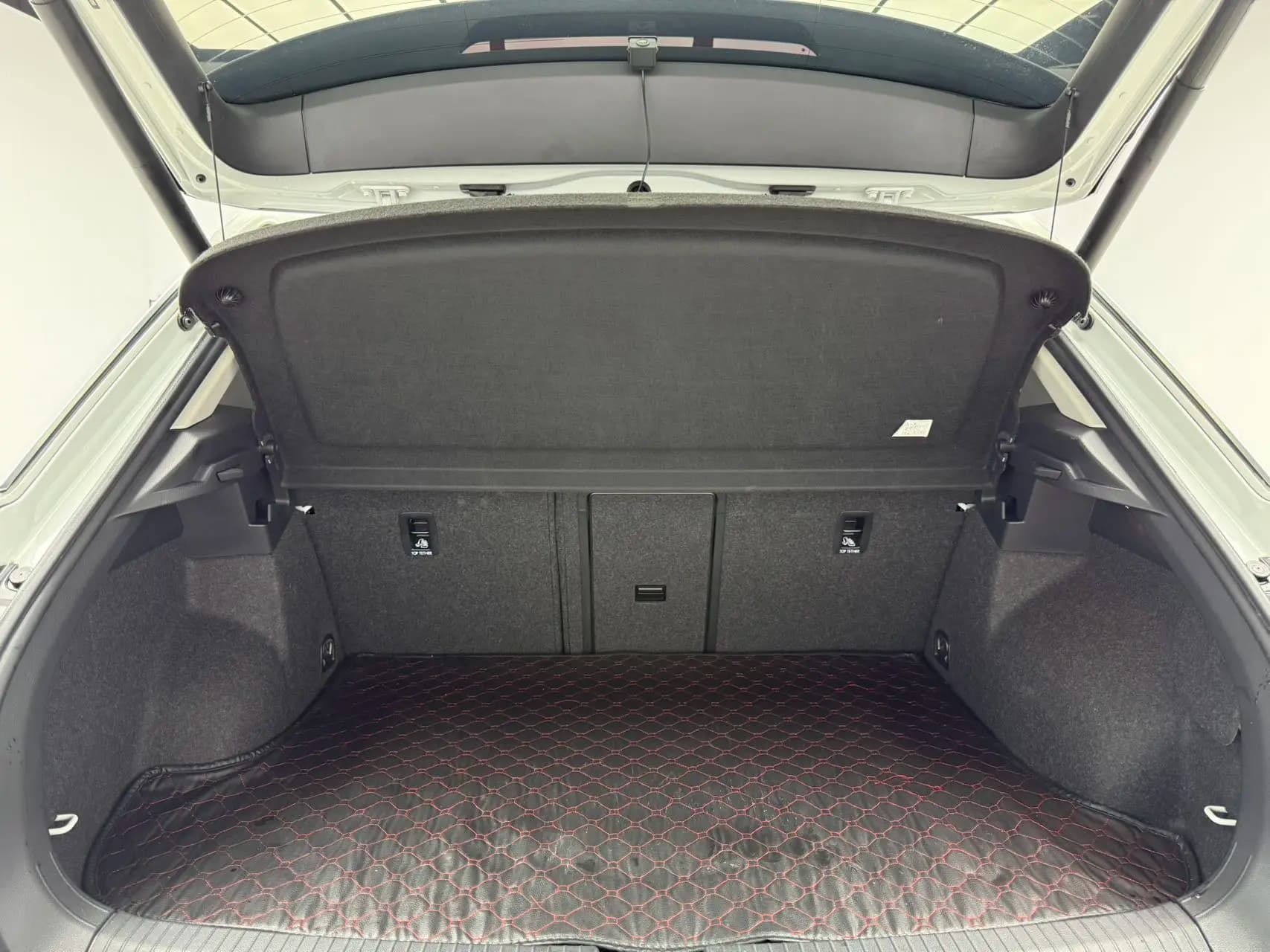 Volkswagen T-Roc 2022 г. 38035 км. — фото 17
