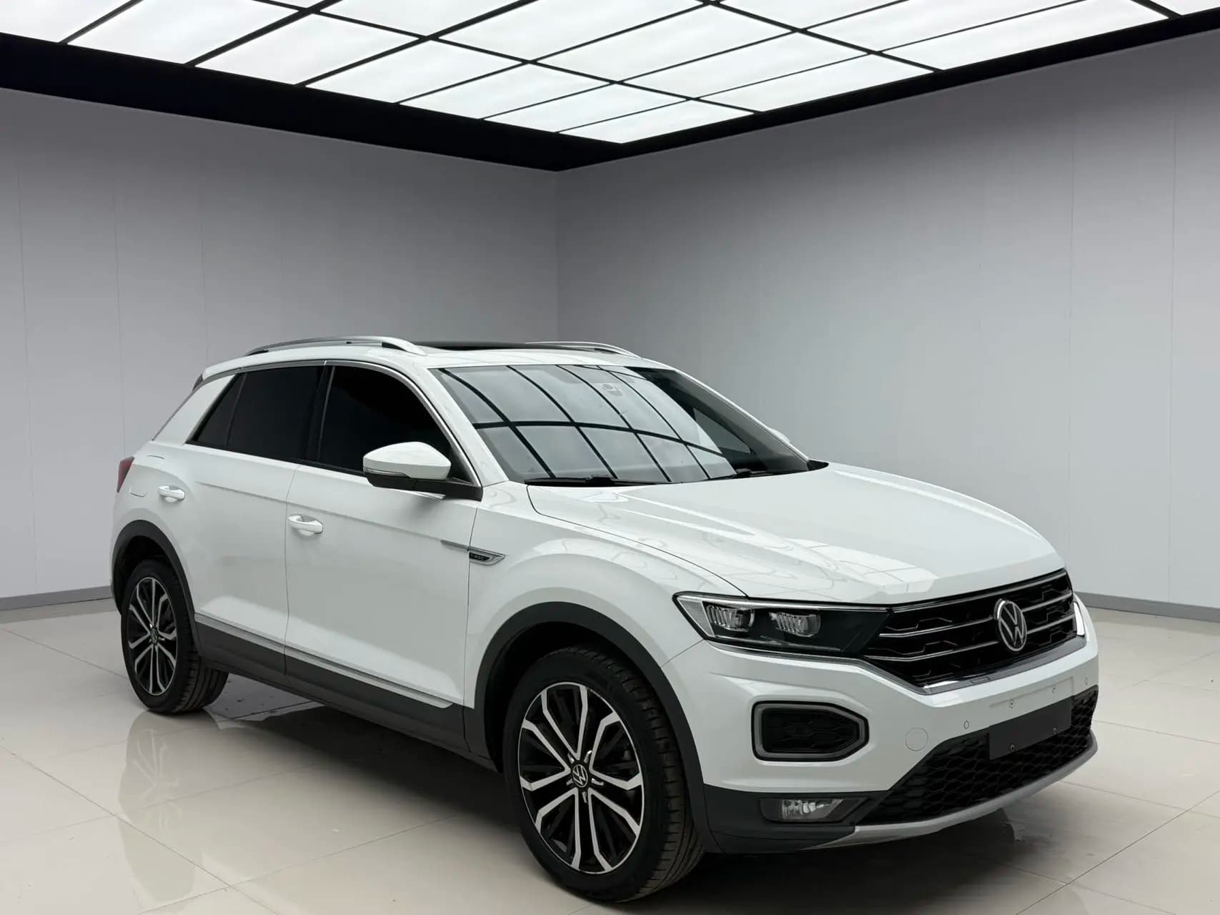 Volkswagen T-Roc 2022 г. 38035 км. — фото 3