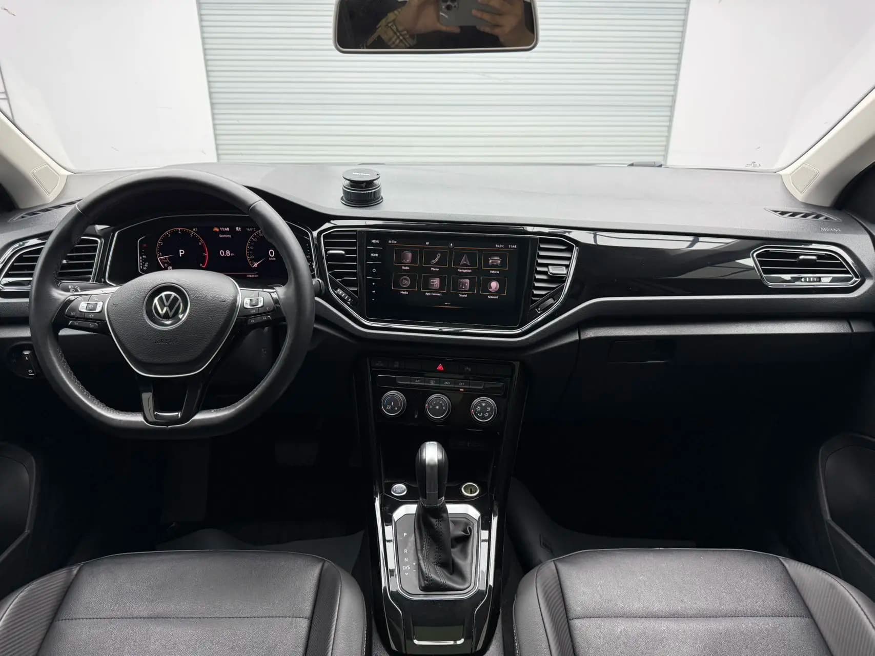 Volkswagen T-Roc 2022 г. 38035 км. — фото 10