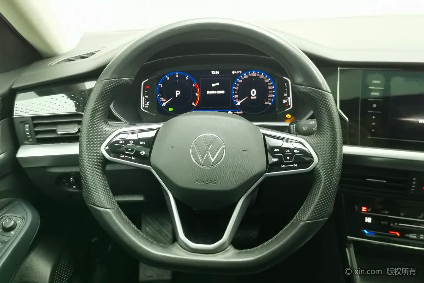 Volkswagen Passat 2023 г. 91484 км. — фото 13