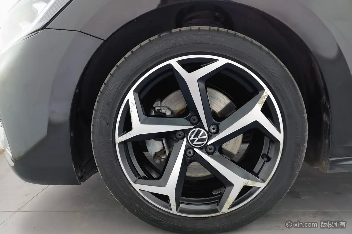 Volkswagen Passat 2023 г. 91484 км. — фото 9