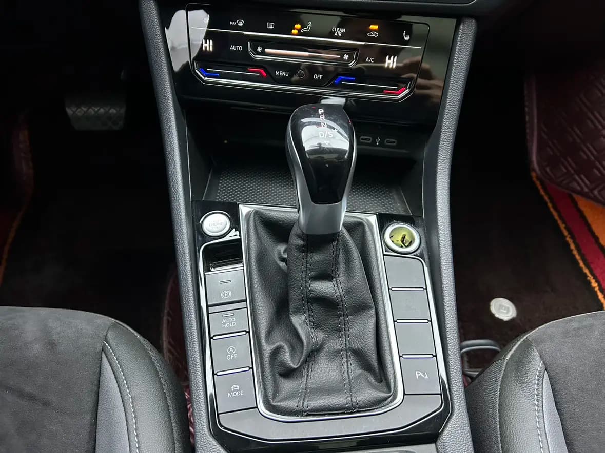 Volkswagen Sagitar 2022 г. 23074 км. — фото 17