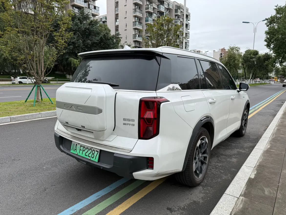 GAC Trumpchi ES9 PHEV 2023 г. 28089 км. — фото 6