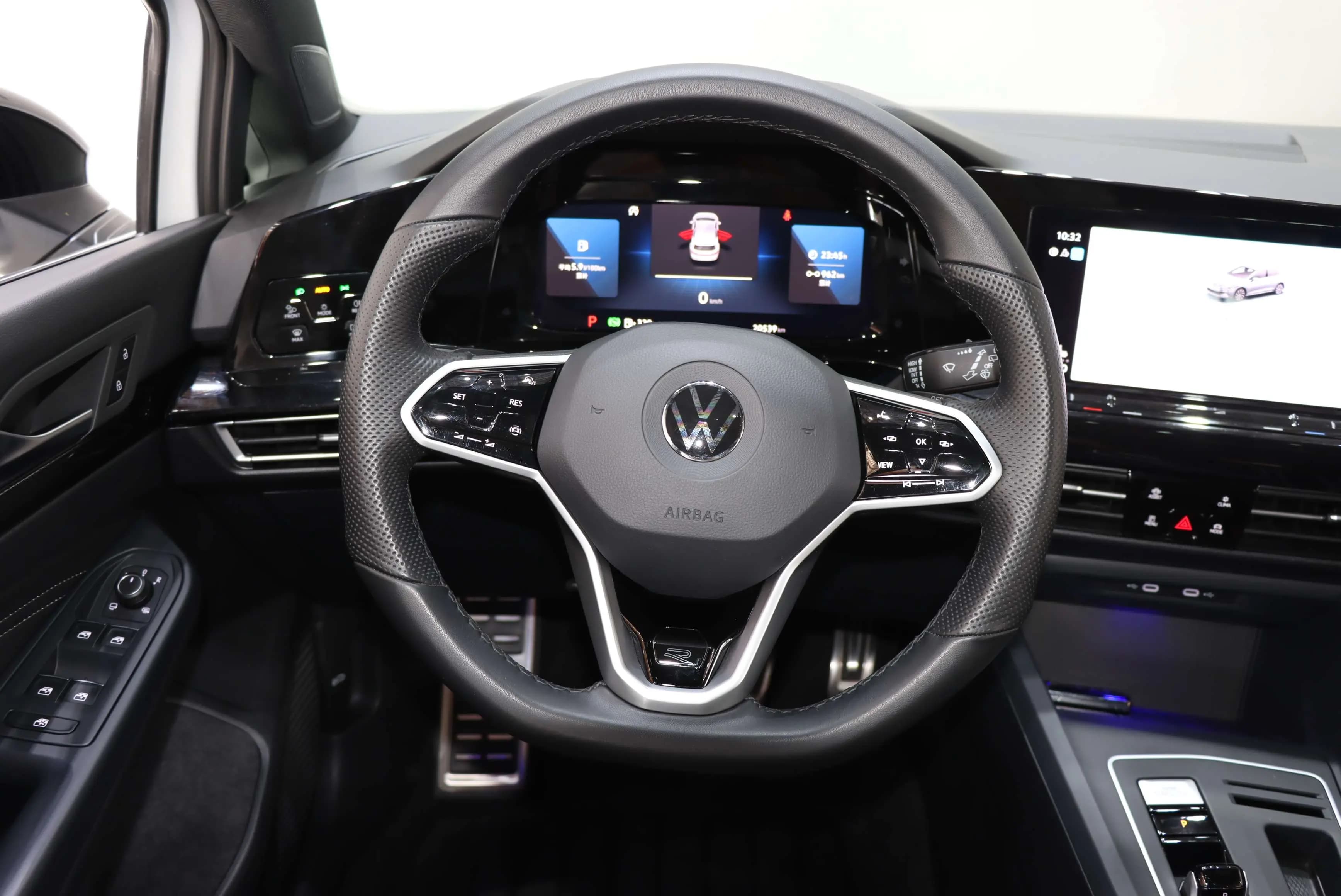 Volkswagen Golf 2023 г. 20612 км. — фото 6