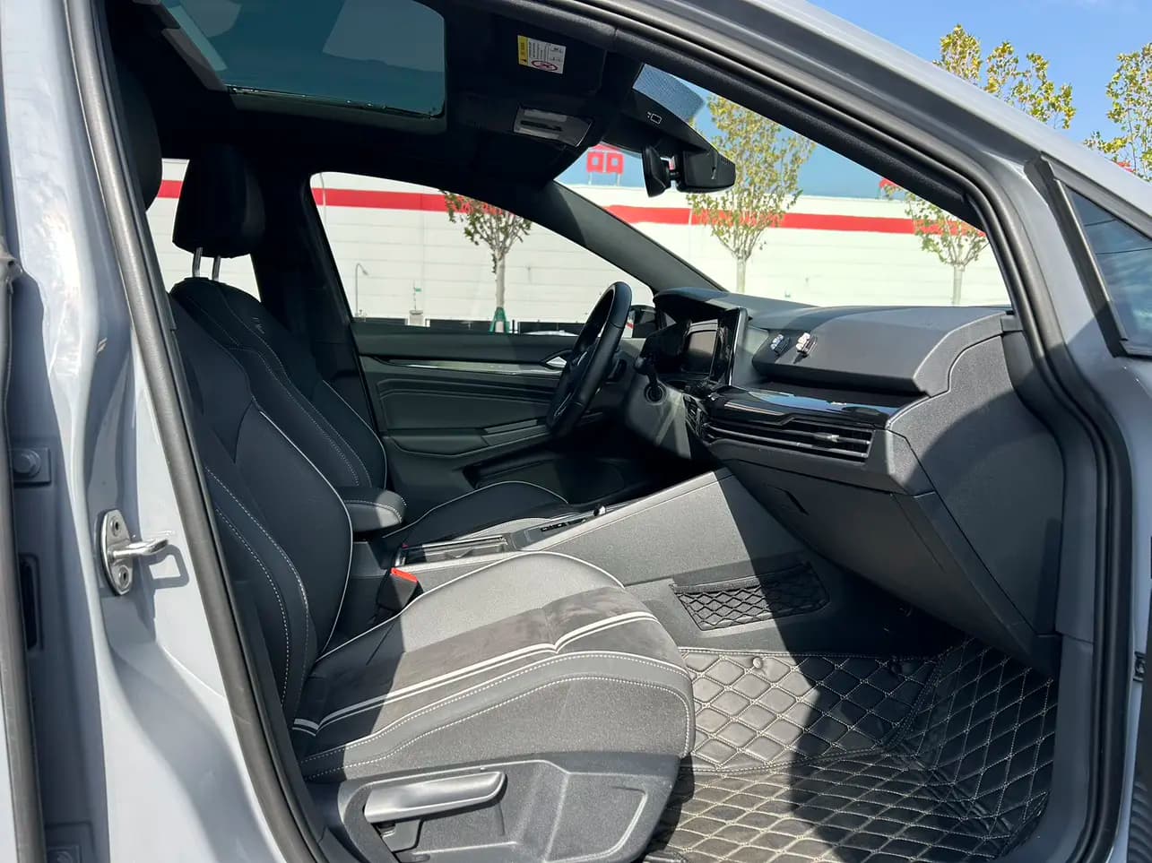 Volkswagen Golf 2021 г. 22114 км. — фото 20