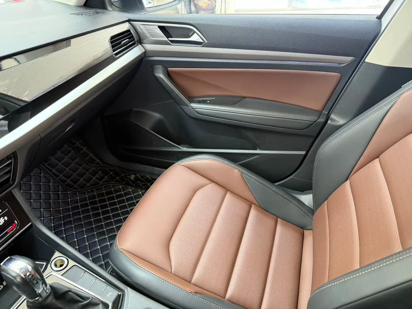 Volkswagen Lavida 2021 г. 50030 км. — фото 17