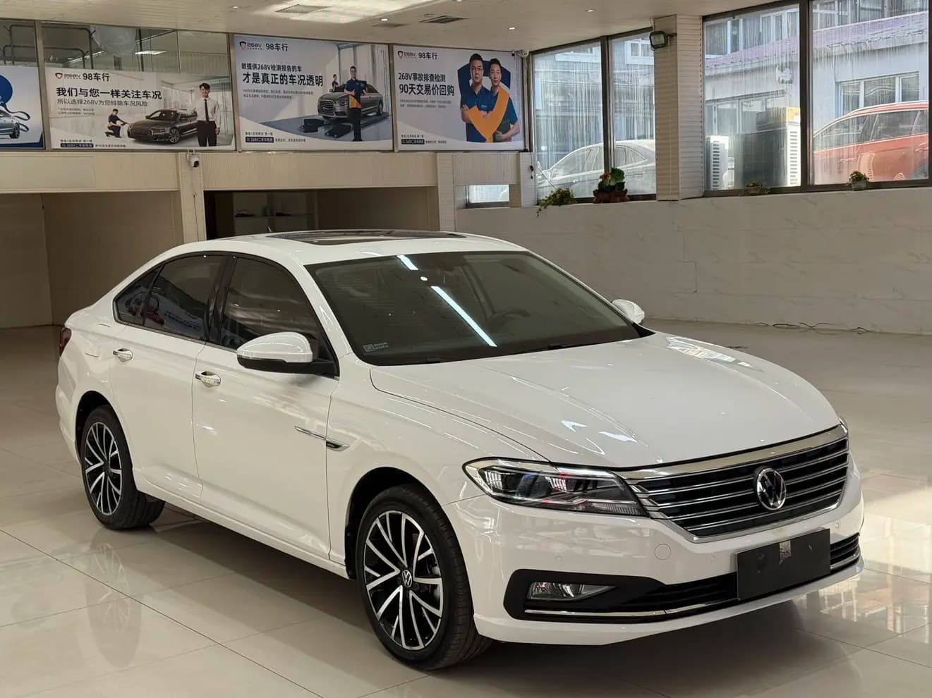 Volkswagen Lavida 2021 г. 50030 км. — фото 3