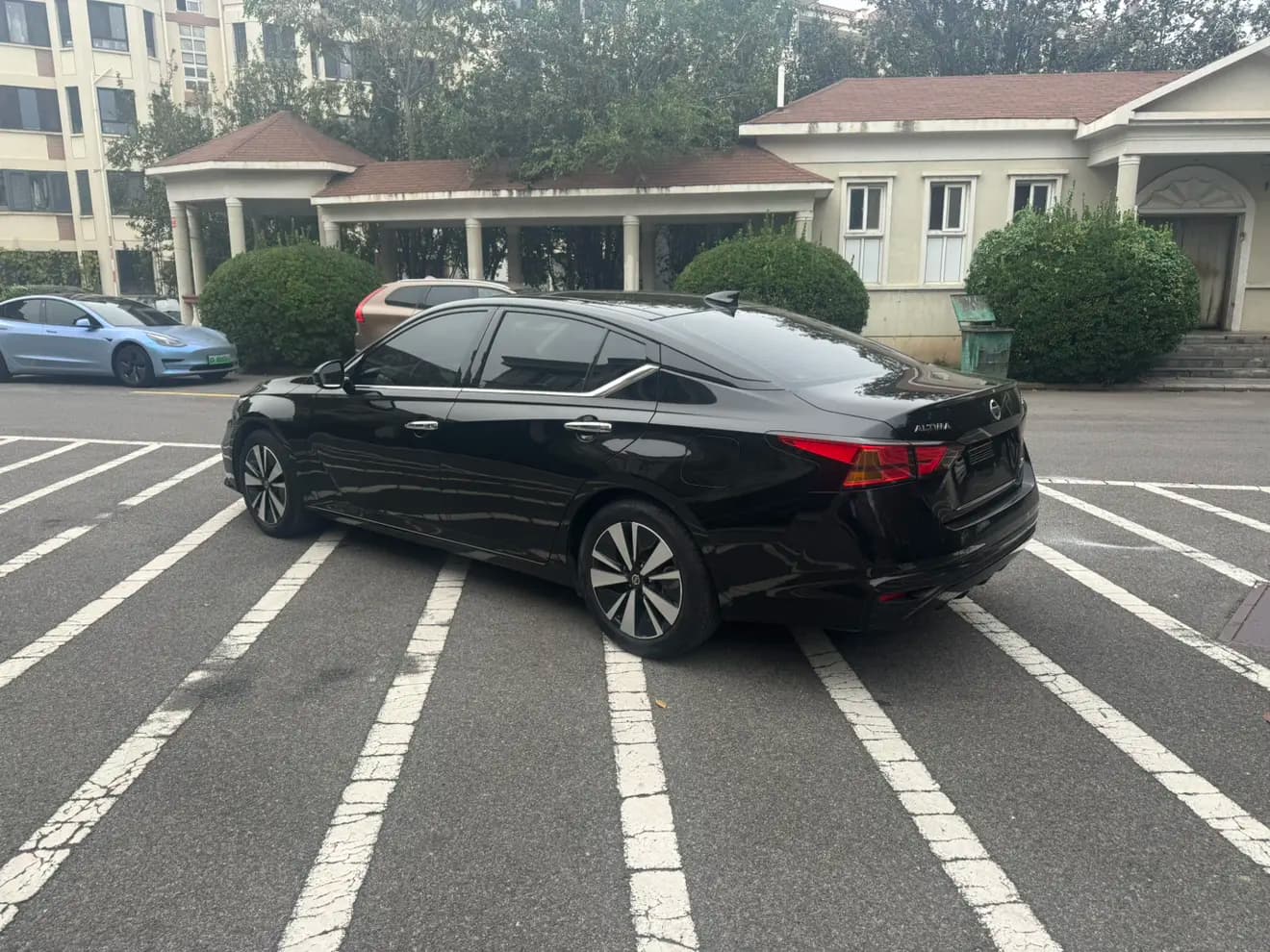 Nissan Altima 2022 г. 33059 км. — фото 4