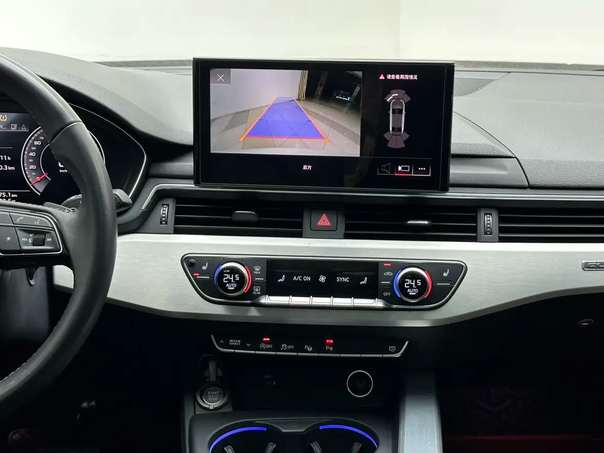 Audi A4L 2021 г. 48066 км. — фото 7